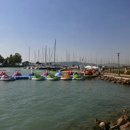 Diofa Nyaralo Balatonalmádi