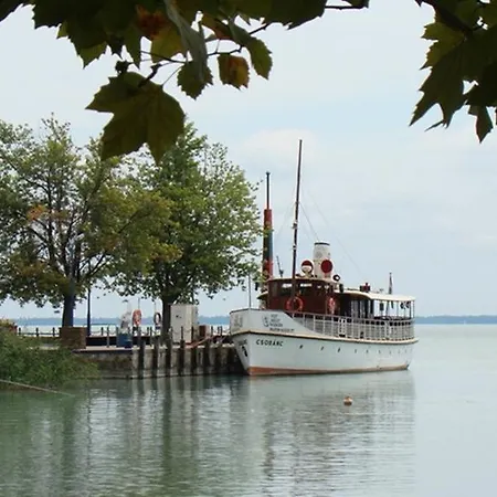 Diofa Nyaralo بيت للعطل Balatonalmádi